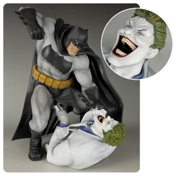 darkknightreturns-statue-batman-joker