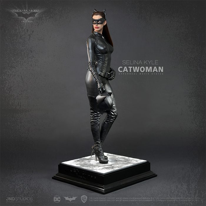 The Dark Knight Rises - Catwoman Statue