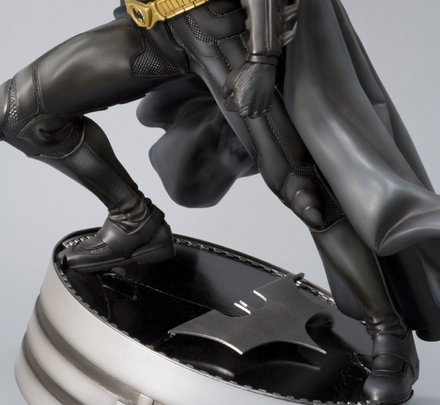 The Dark Knight Batman Vinyl Statue