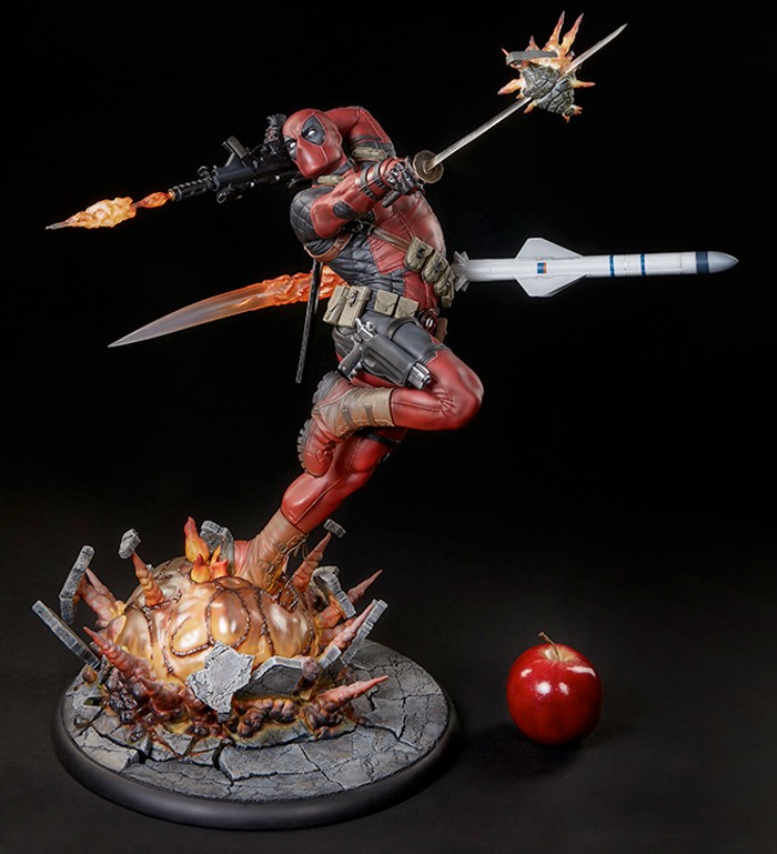 Sideshow Deadpool Statue