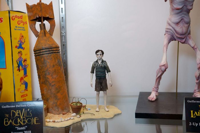 Santi The Devil's Backbone Guillermo Del Toro Collection 7" Figure NECA 2018 for sale online 