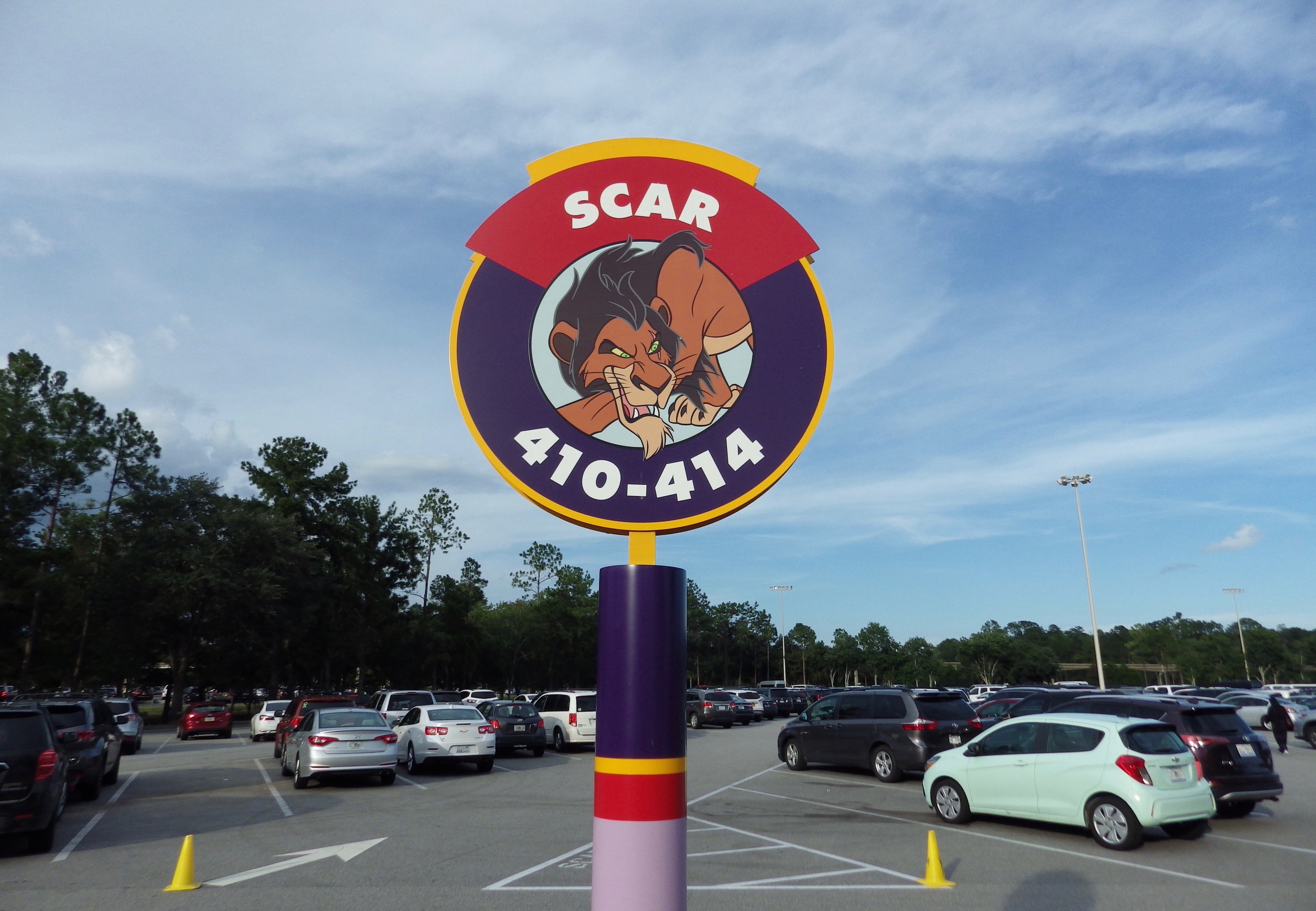 disneyland toy story parking