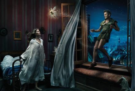 Gisele Bundchen as Wendy Darling, Mikhail Baryshnikov as Peter Pan