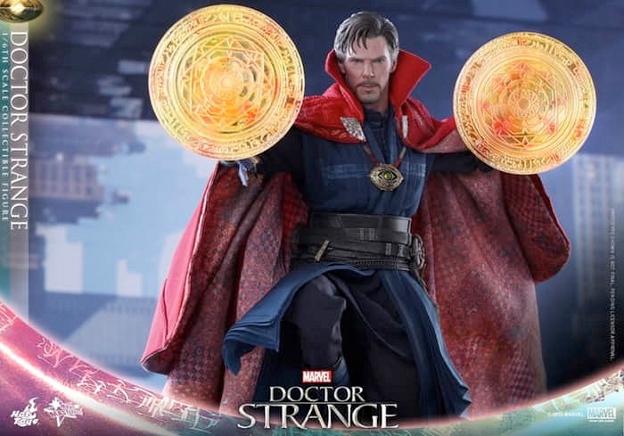 Doctor Strange Hot Toys Figure