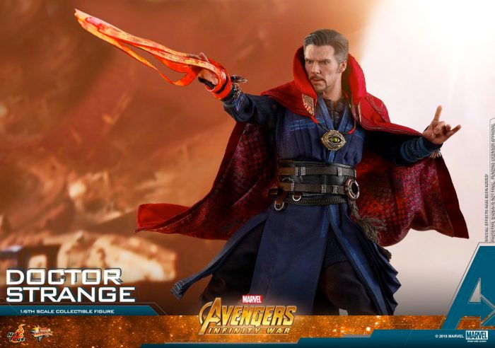 Avnegers Infinity War - Doctor Strange Hot Toys Figure