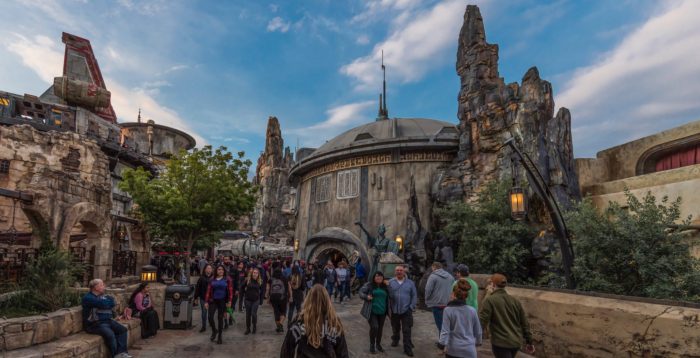 Star Wars Galaxy's Edge Review