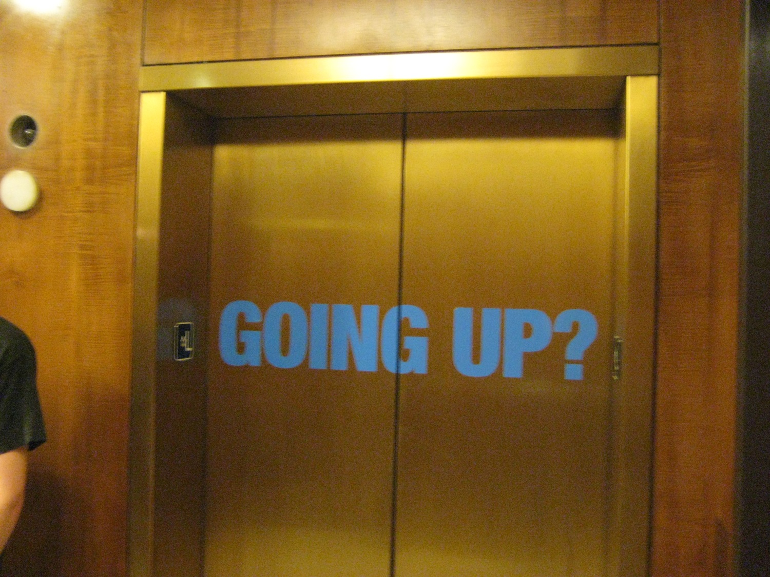 pixar-s-up-elevator-film