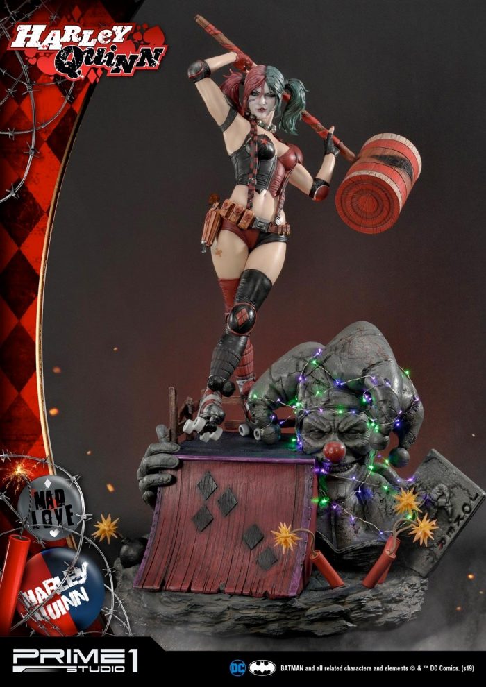 Harley Quinn Statue