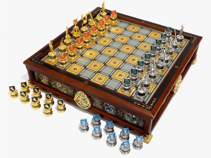 Harry Potter Quidditch Chess Set