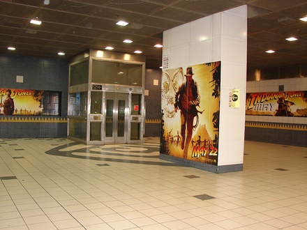 Indiana Jones in Universal City Metro Station