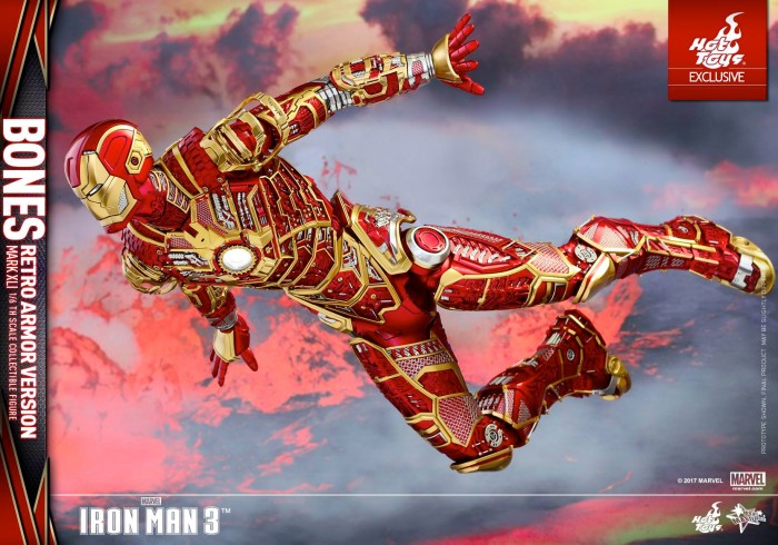 Hot Toys Iron Man - Bones Figure