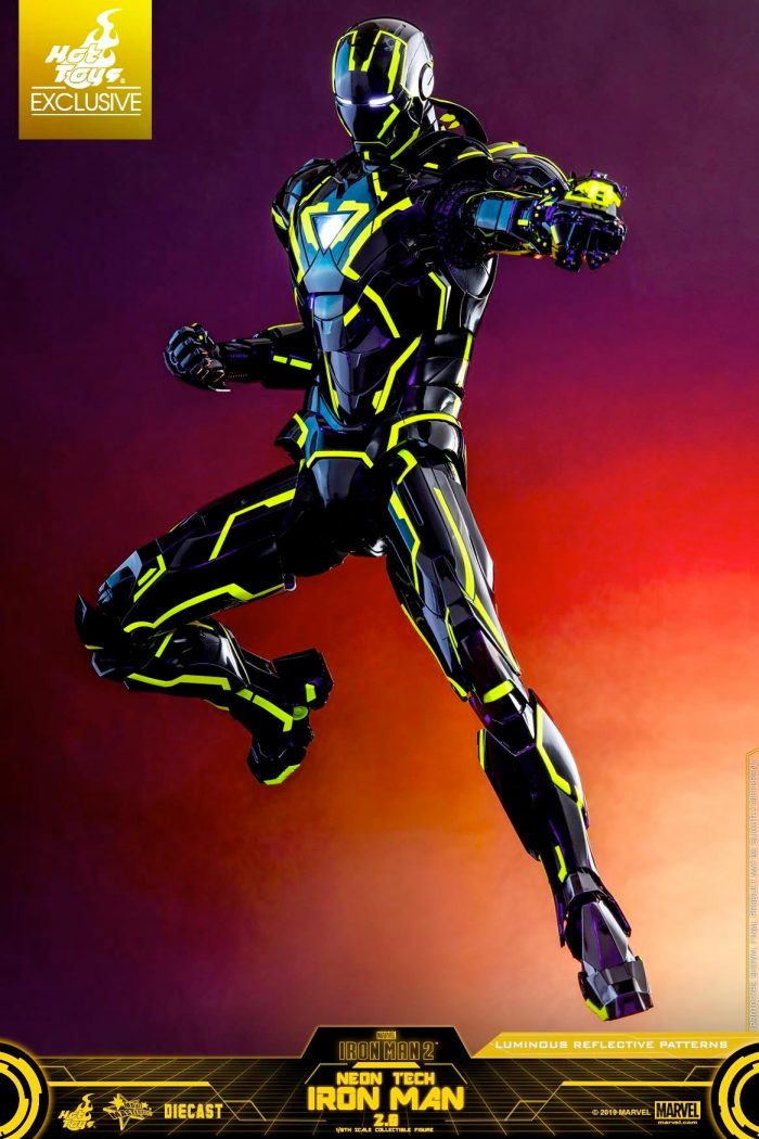 Iron Man Neon Tech Hot Toys Figure