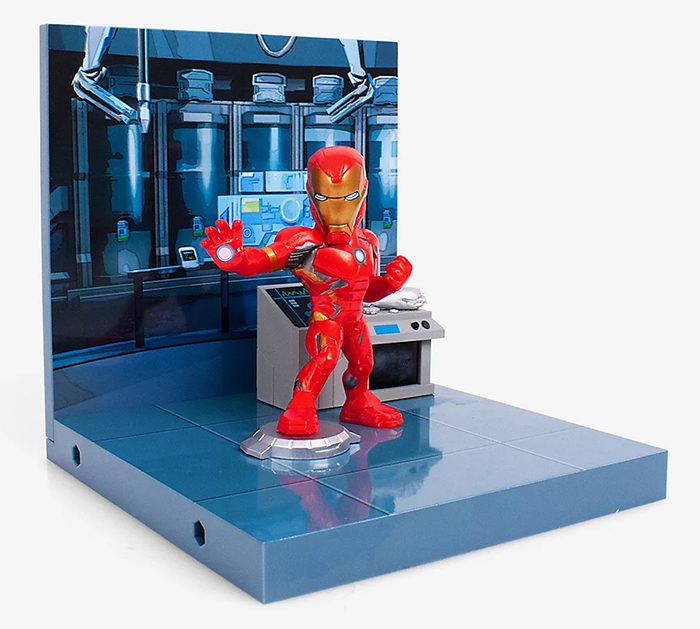 Iron Man Superama Figure