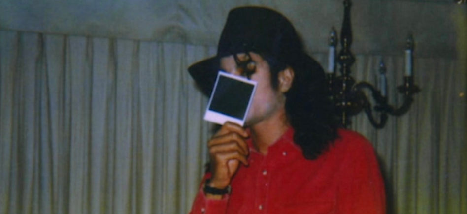 Leaving Neverland Trailer: The Alleged Dark Side of Michael Jackson – /Film