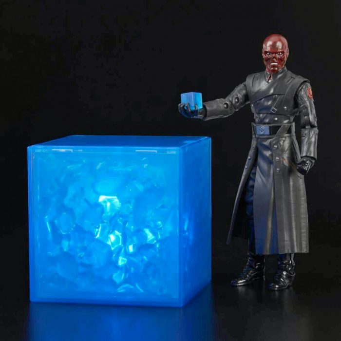 Marvel Legends - Red Skull Figure and Tesseract