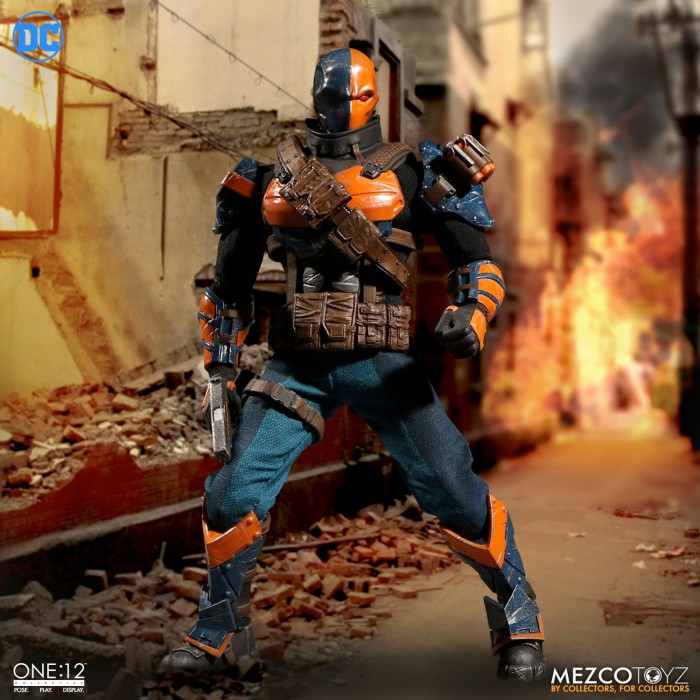One: 12 Collective Deathstroke Figure
