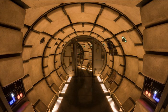 millenium falcon smugglers run galaxys edge