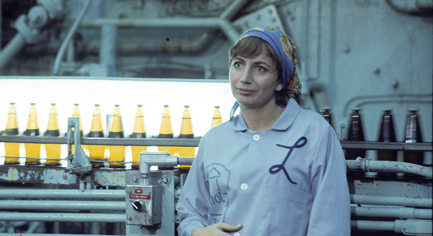 Penny Marshall, Director of 'Big' and Star of 'Laverne and Shirley,' Dead at 75
