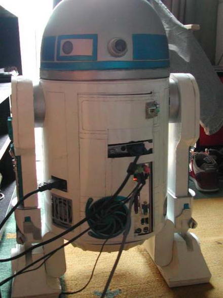 Cool Stuff: R2-D2 PC Case Mod