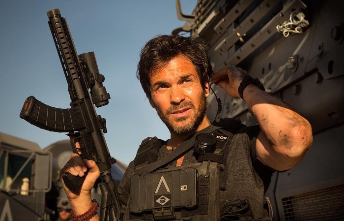 Santiago Cabrera - Transformers The Last Knight