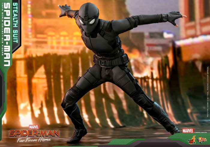 Spider-Man Far From Home - Stealth Suit Spider-Man Hot Toys Figure