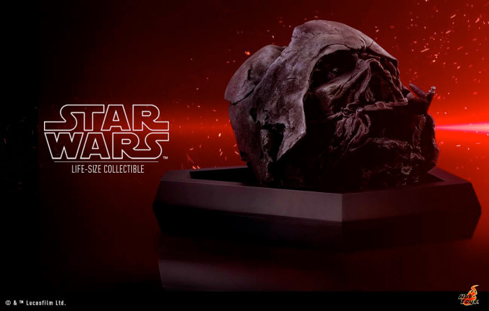Hot Toys - Burnt Darth Vader Helmet Replica