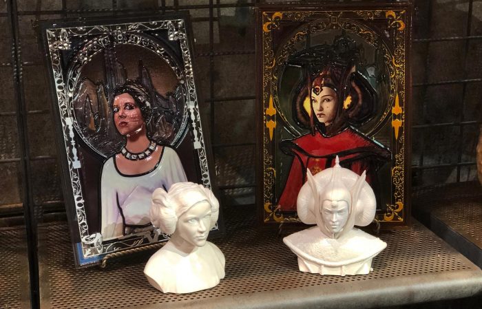 Star Wars Galaxy's Edge Merchandise - Dok-Ondar's Den of Antiquities