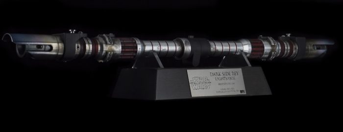 Star Wars: The Rise of Skywalker - Rey's Dark Side Lightsaber Replica