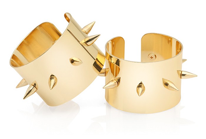 suicidesquad-bracelets-gold-spikes