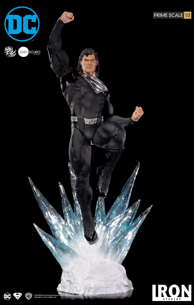 Superman Black Suit - Iron Studios Statue