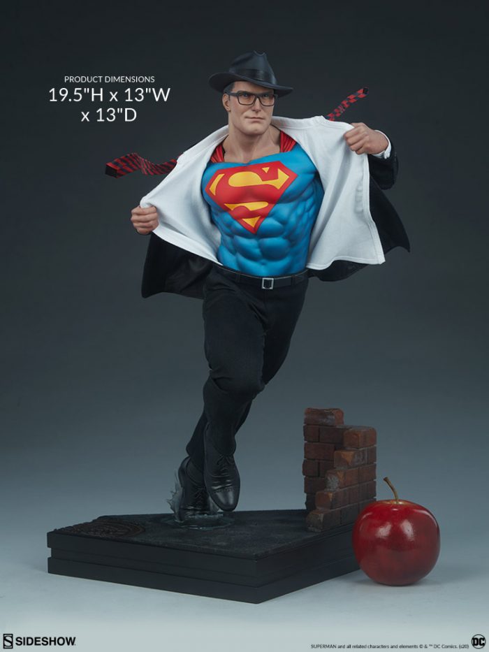 Superman - Call to Action Statue