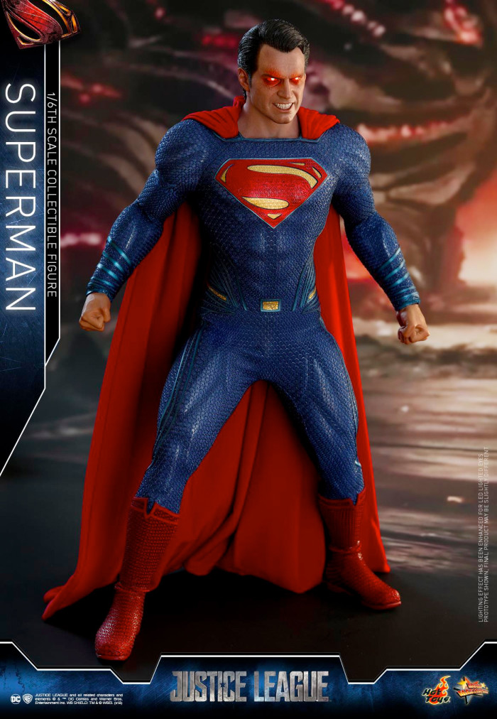 Hot Toys Superman Figure - justice League