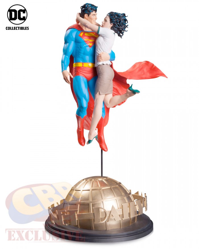 superman-lois-statue-dailyplanet