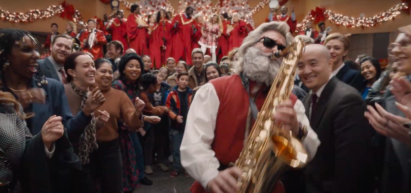 The Christmas Chronicles 10 Trailer: Kurt Russell is Back as Santa