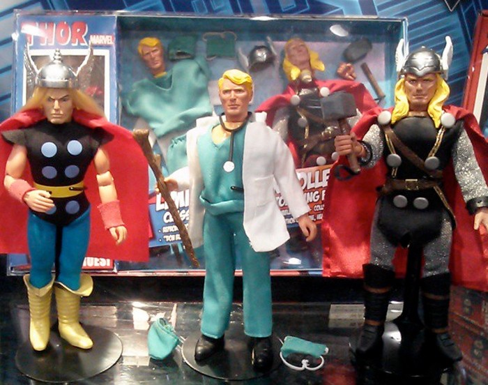 thor-retrofigures-diamondselect