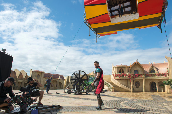 Thor Ragnarok Set Photo