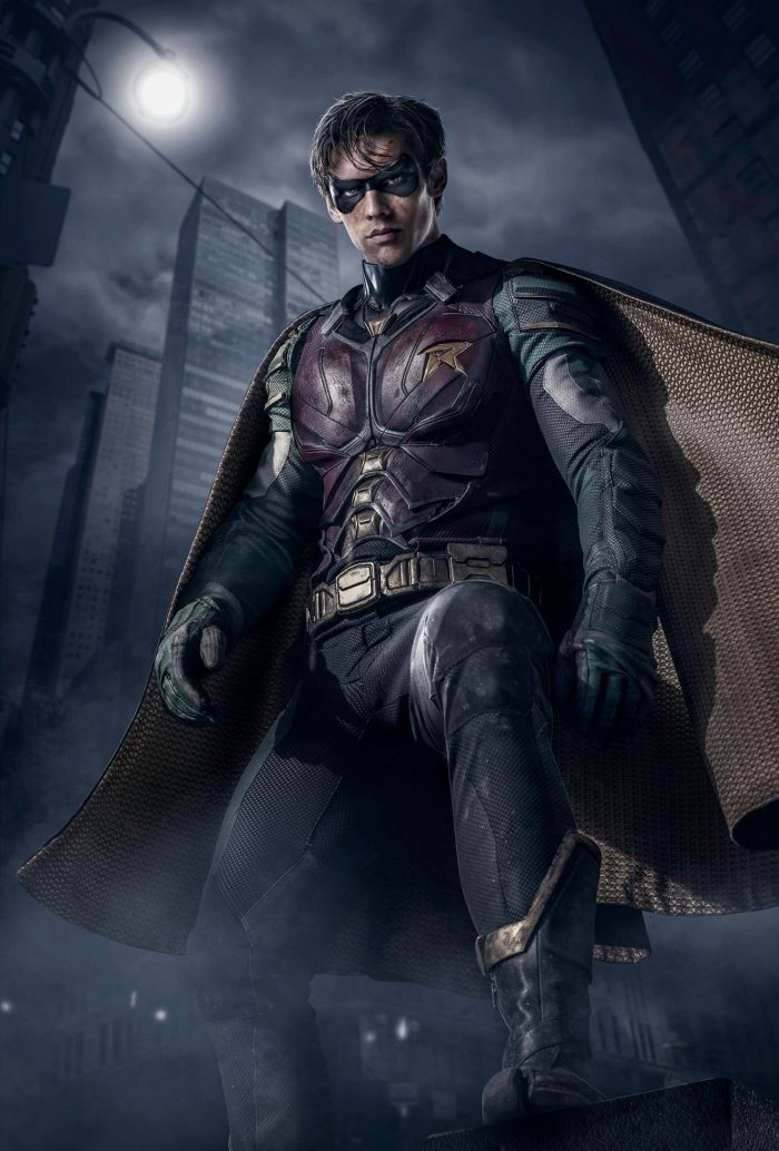 Titans First Look- Brenton Thwaites as Robin