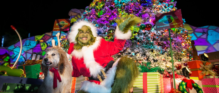 universal-studios-hollywood-grinchmas