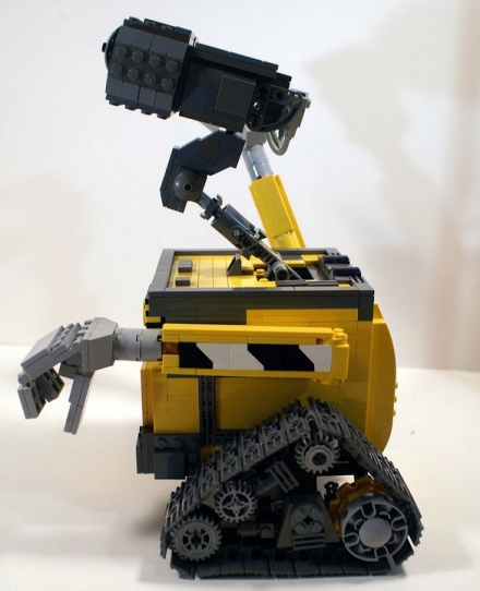 Cool Stuff: LEGO Wall-E