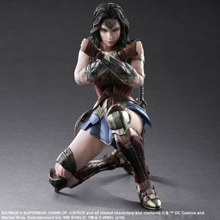 wonderwoman-playarts-figure