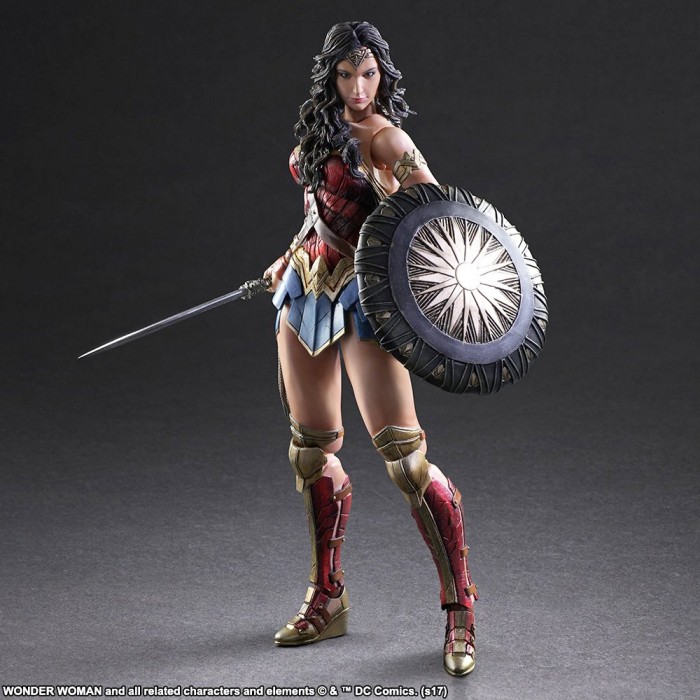 Wonder Woman Play Arts Kai Figure