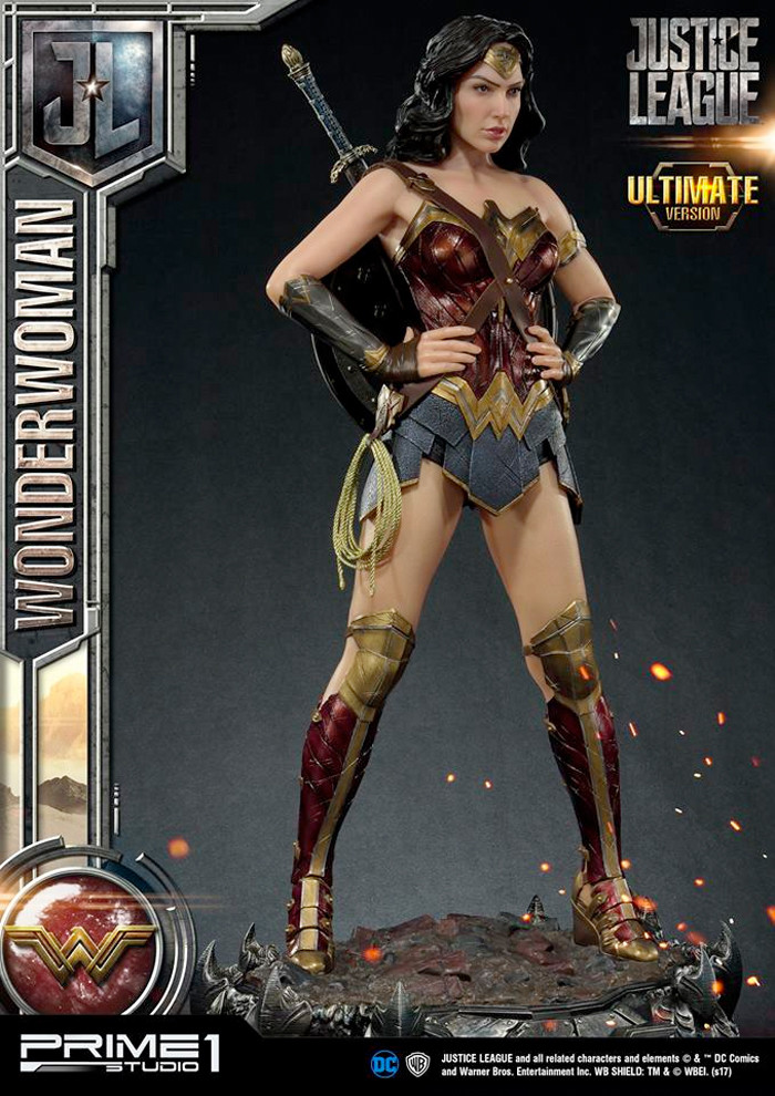 Wonder Woman Ultimate Edition Figure